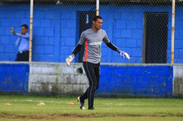 Los 20 jugadores hondureños que creías que estaban retirados y siguen en el fútbol