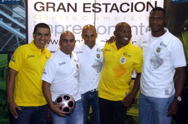 ¡Uno más! Futbolista tico ligado con narcotráfico, en el mundo no es el único caso