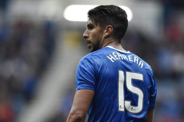 Llegó al Chelsea y no dio bola: Los 15 famosos jugadores mexicanos que fueron a pasear a Europa