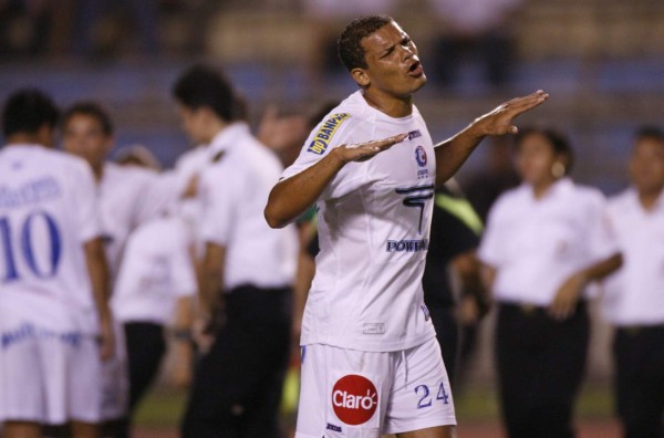 ¡Sin fortuna! Los fichajes del Olimpia que no pudieron destacar