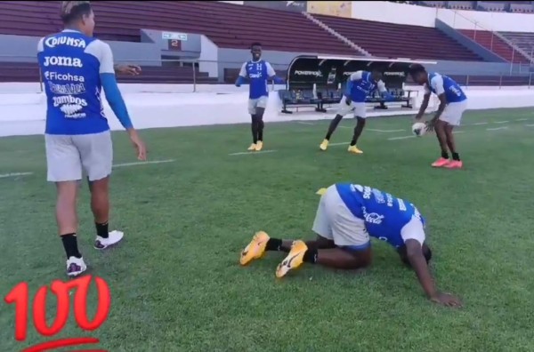¡Bromas, risas y un picadito! Así fue el entreno de Honduras previo al decisivo juego ante El Salvador