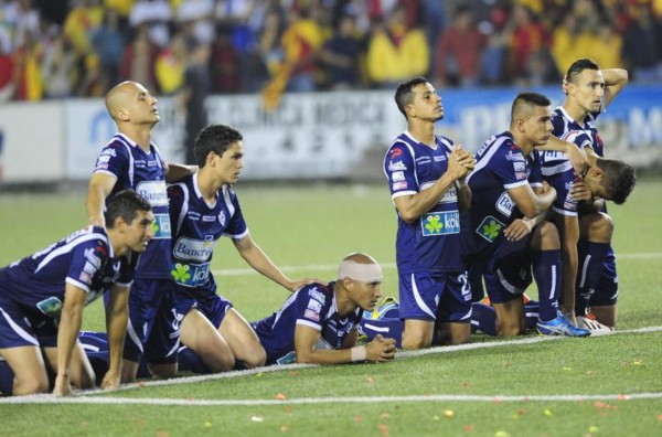 ESPECIAL: Clubes 'malditos' del fútbol mundial