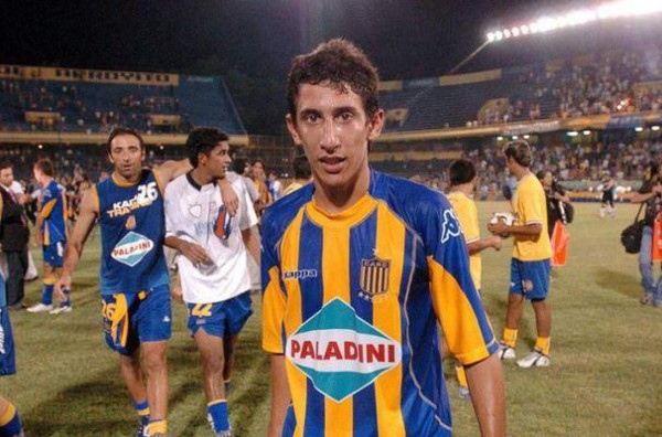 Grandes futbolistas que surgieron de barrios pobres y ahora son millonarios