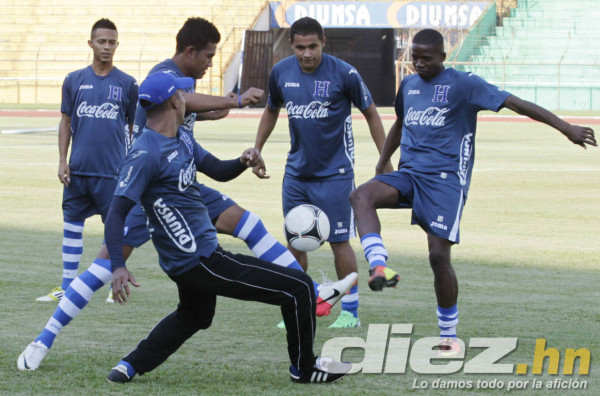 Honduras entrenó con casi toda su artillería