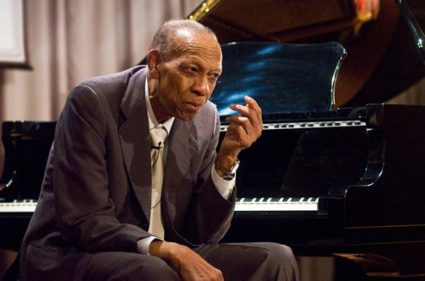 Dos famosos más en la lista: La maldición de los goles de Ramsey sigue vigente