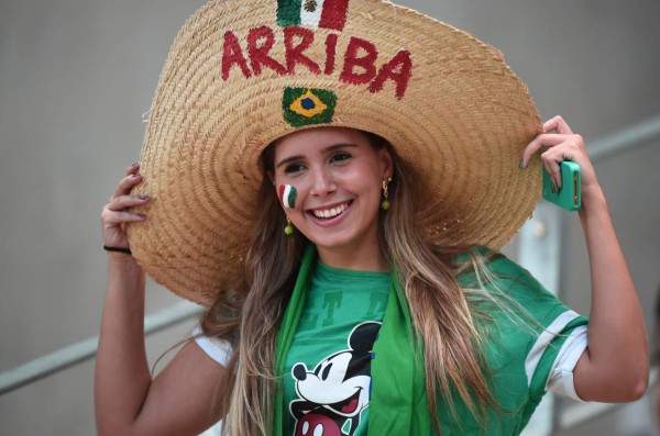 Ambiente en Fortaleza previo al Holanda-México