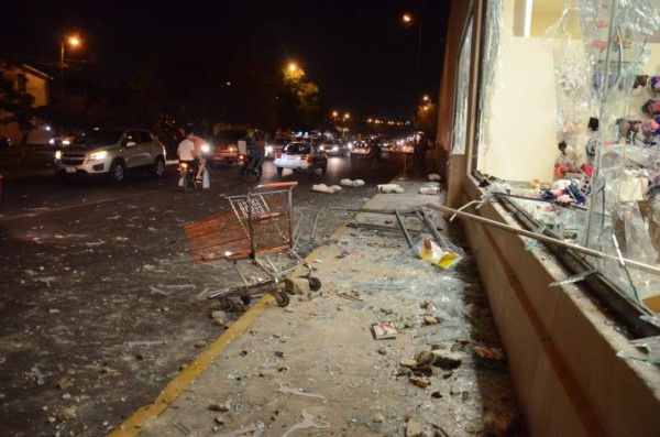 Especial: Saqueos masivos en México por gasolizano