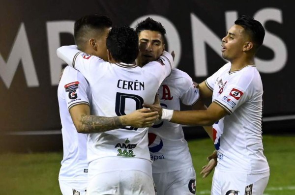 Nahuel Guzmán se burló de Alianza y al final Tigres cayó en el Cuscatlán