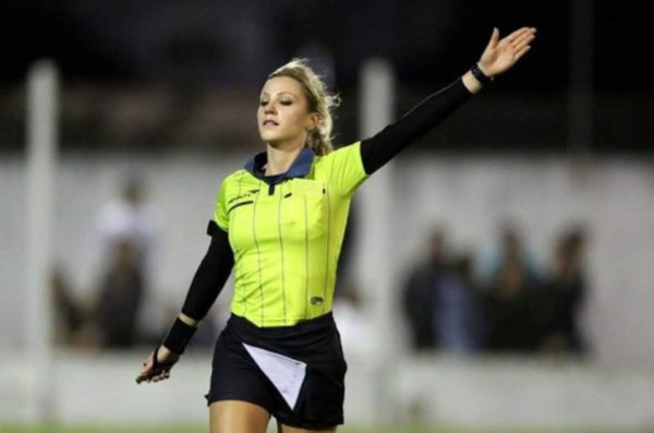 ¡Preparada! Fernanda Colombo, la árbitro más hermosa del mundo está lista para Rusia