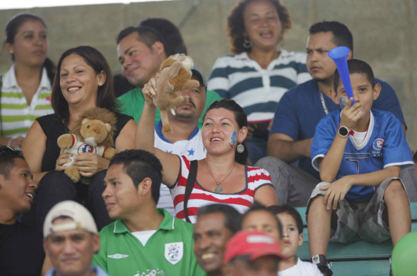 La fiel afición que llegó a los estadios.
