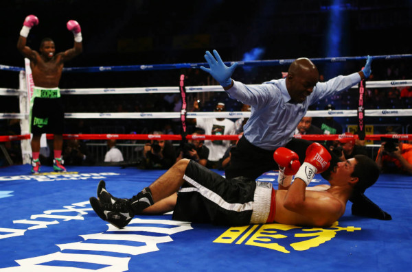 Nocaut del hondureño Eddie Gómez al mexicano Saúl Benítez