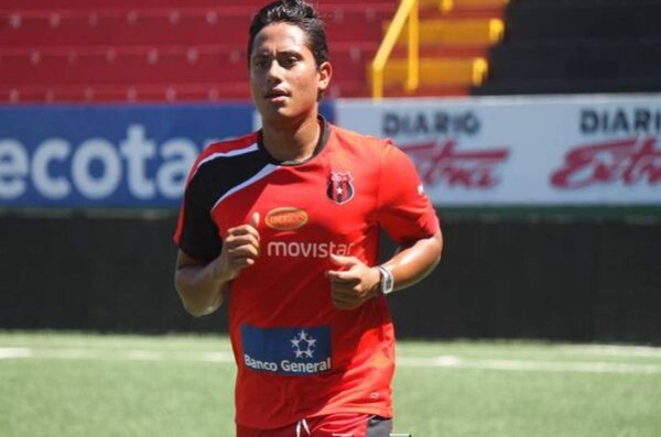 Costa Rica: Ramón Núñez se sumó a las prácticas de Alajuelense