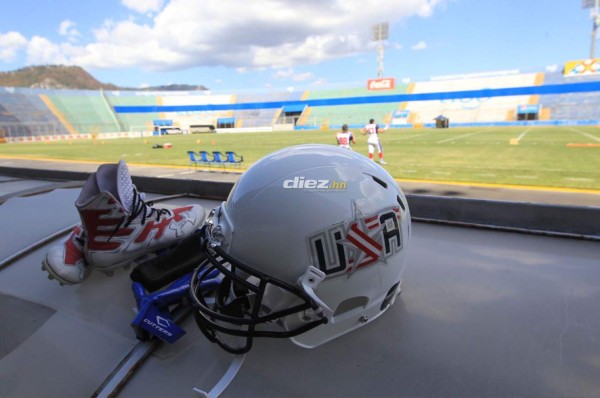 El estadio Nacional de Tegucigalpa se convirtió en campo de fútbol americano
