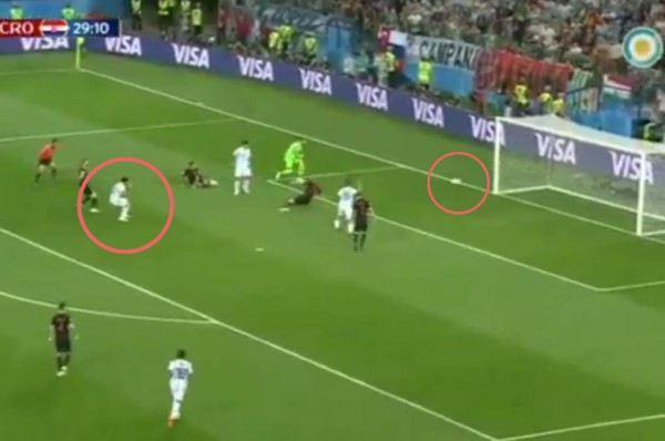 ¡No puede ser! Argentina falla enorme oportunidad de gol con la portería vacía contra Croacia