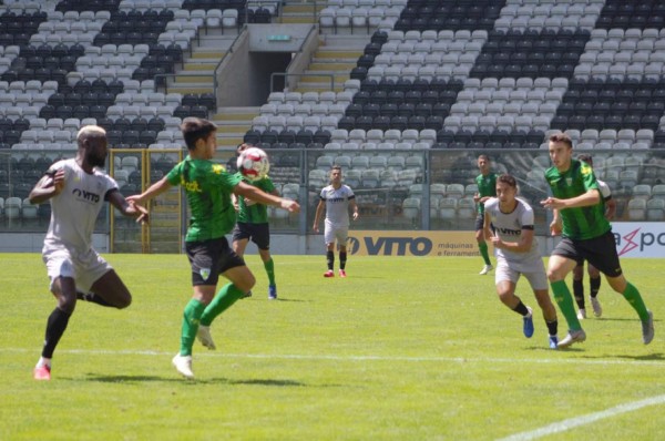 Rubilio Castillo jugó su primer partido con el CD Tondela de Portugal