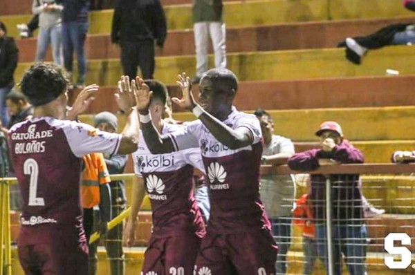 Saprissa de Rubilio Castillo pelea por el primer puesto en Costa Rica