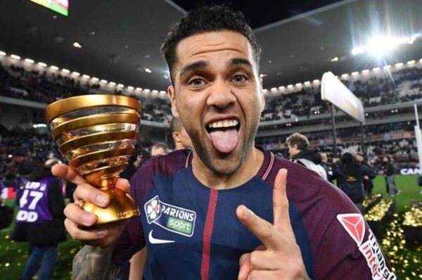 ¡Sorpresa! Dani Alves revela dónde jugará antes de retirarse