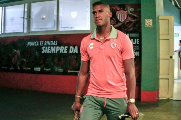 Brayan Beckeles: 'Ojalá ya elijan al técnico de la Selección porque estamos dando ventaja'