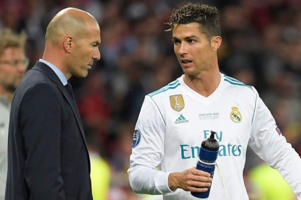 TENSIÓN: Cristiano comunicó a sus compañeros que se marchaba del Real Madrid