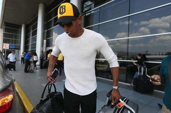 Carlo Costly regresó al país para ponerse a las órdenes de Nahún Espinoza