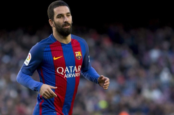 Arda Turan deja el Barcelona y se marcha cedido al Galatasaray