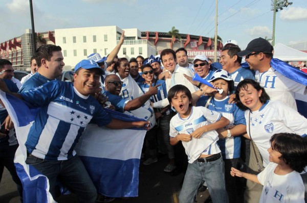 Solo 3,500 boletos se han vendido para la inauguración de la UNCAF 2017