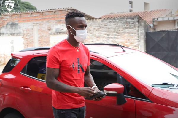 Rubilio Castillo ya se encuentra en Bolivia para sumarse a los entrenamientos del Royal Pari