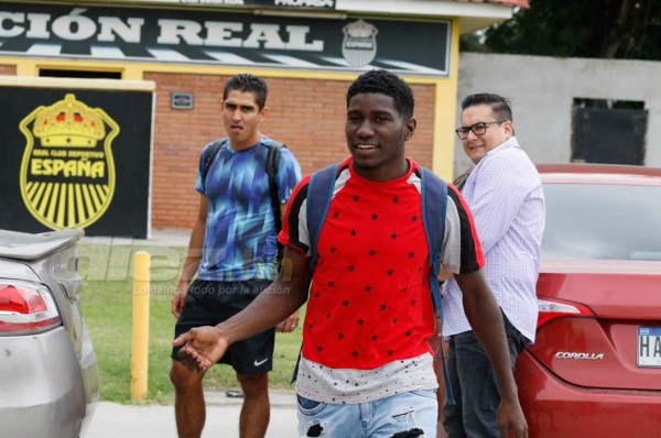 Denilson Núñez sobre su debut: 'Me siento contento, lo imaginé de otra forma'