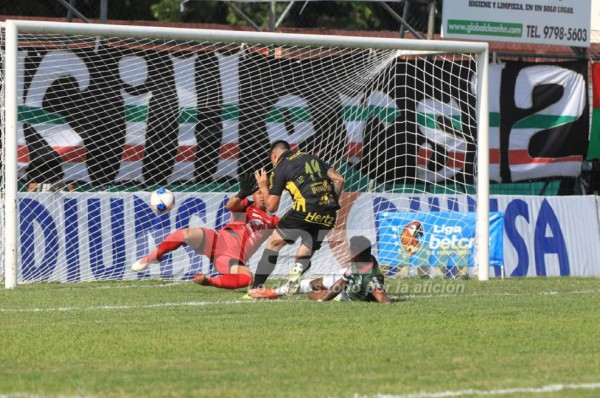 ¡Beso al escudo y un Yankel 'renovado'! Así se vivió en imágenes el vibrante clásico sampedrano