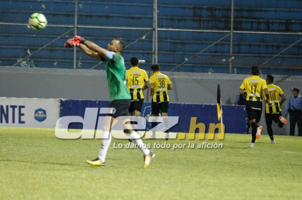 NO VISTE POR TV: Bellezas, colorido y curiosidades en el Real España-Olimpia