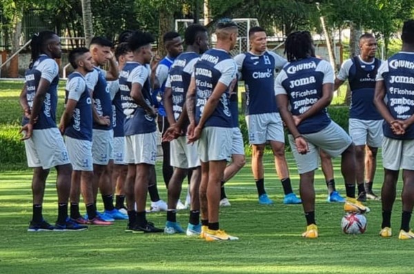 Sub-23 de Honduras inicia microciclo en San Pedro Sula y Alberth Elis se une al grupo de jugadores