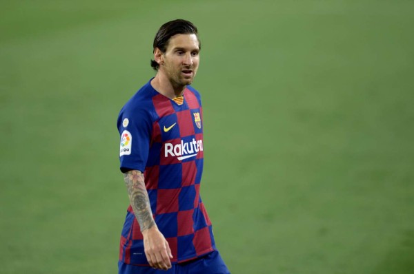 Barcelona empata ante el Sevilla y Real Madrid puede alcanzarlo en el liderato de la liga española