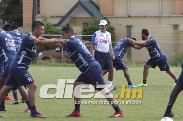 Honduras entrena en Trinidad y Pinto comienza a definir su 11 titular