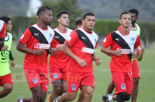 Olimpia viajará vía aérea el miércoles a Roatán para disputar la Copa Presidente