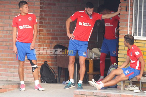 Jonathan Paz y Martín Bonjour aún no reciben el alta médica en el Olimpia