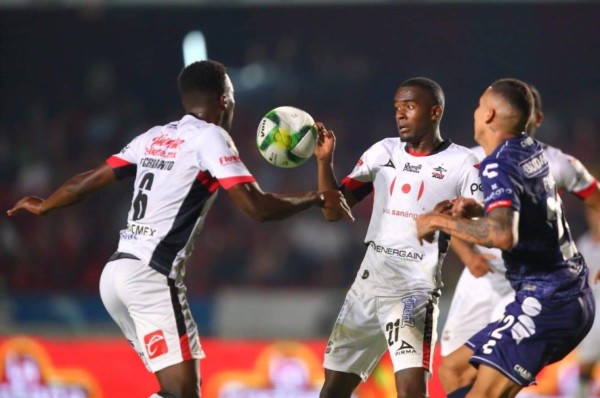 Lobos Buap con Michaell Chirinos y Félix Crisanto triunfan ante el Veracruz