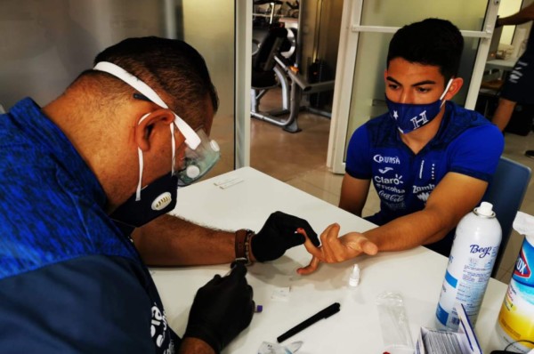 Llegada de los legionarios y pruebas de covid-19: Así inició la concentración la Selección Nacional de Honduras