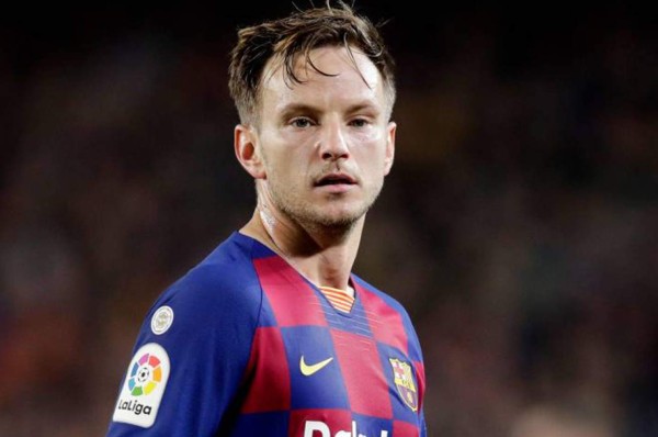 Revelado: La millonaria oferta que rechazó Rakitic por quedarse en Barcelona