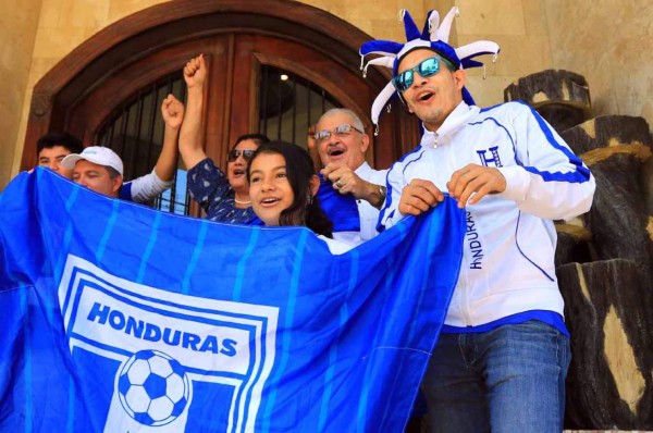 Afición a la selección de Honduras: 'Heeeeyy echen goles 'hombe''