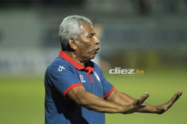 Héctor Castellón sobre el Vida: 'Este equipo ha venido en alza'