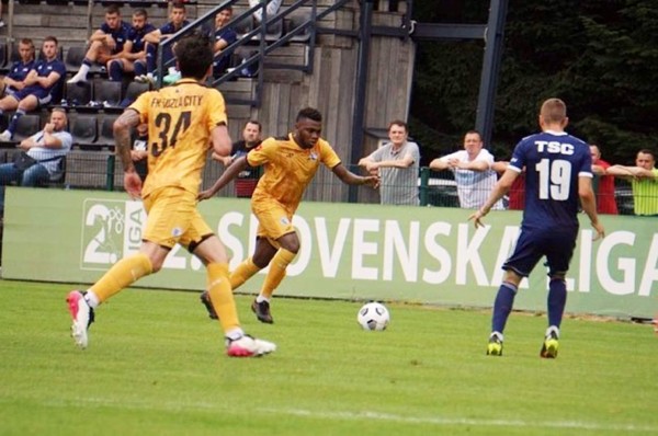 Elmer Güity no firma en Bosnia y Herzegovina pero tiene dos ofrecimientos en Honduras