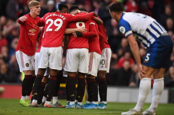 Manchester United se acerca a zona europea tras ganar al Brighton