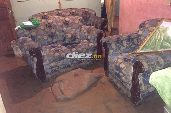 Huracán Eta le inunda la casa a jugador del Vida en la ciudad de La Ceiba