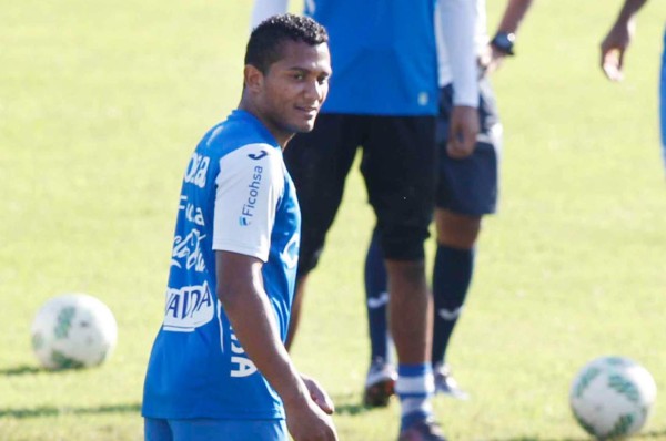 Ever Alvarado: 'Deseo estar en un equipo donde me den la oportunidad'