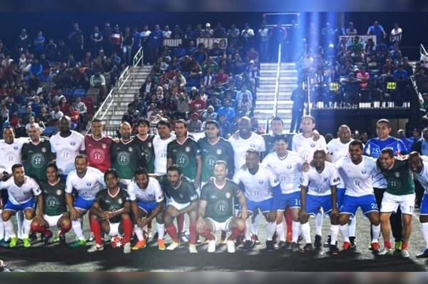 ¡Así se ven las leyendas en la actualidad! Grandes exfutbolistas de Honduras y México que se enfrentaron en el pasado