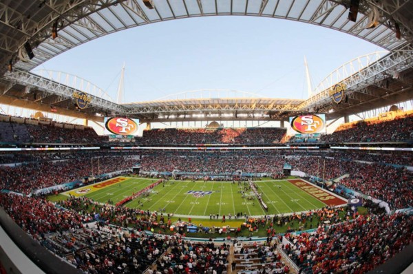 Homenaje a Kobe Bryant, Van Vuren, Brady, Manning; en el Super Bowl