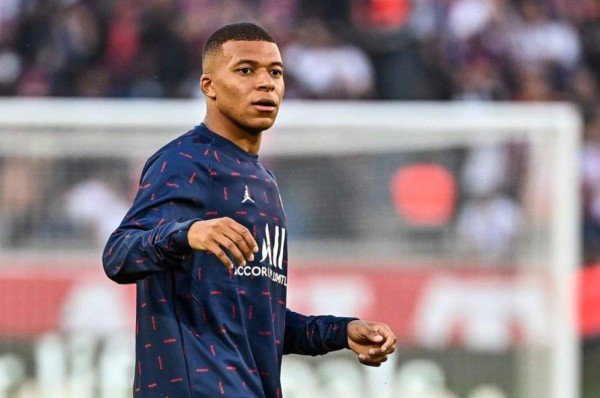 Mbappé comunica a sus compañeros del PSG que se queda en el club ¿Y el Real Madrid?