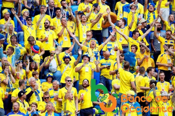 EL COLOR: Todas las imágenes del ambiente del Suecia vs Suiza