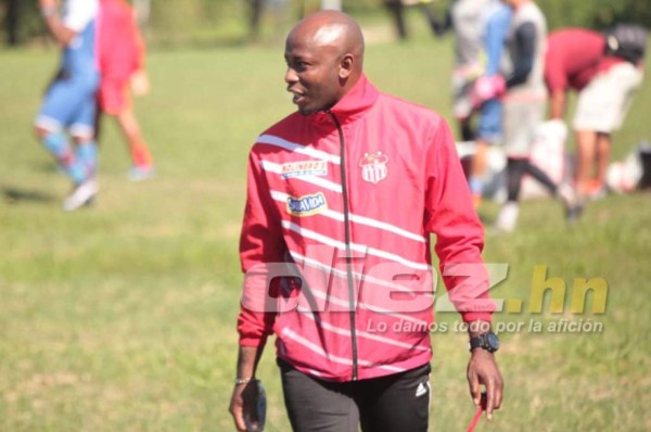 Rossel Sabio sobre el traspié del Vida: 'No entrenamos ni jugamos para perder'