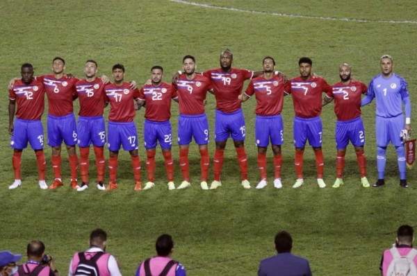 Luis Fernando Suárez llama a Costa Rica a delantero de 39 años que fue mundialista en ¡Alemania 2006!